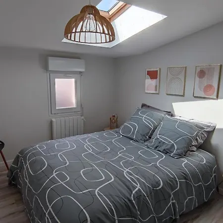 Maison De 600 M Du Marche * 拉罗歇尔